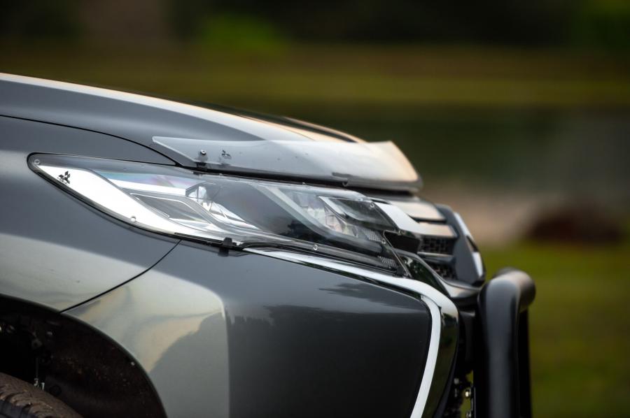 Детали экстерьера Mitsubishi Pajero Sport Shogun 2018 года  (ZA) (фото 24 из 27)